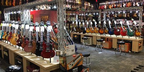  Check out Guitar Center's great selection at our New San Ysidro Music Store today! Great prices, selection and customer service. Exclusive deals are a ring away: Save 15% on more brands when you call 866‑388‑4445 or chat . 