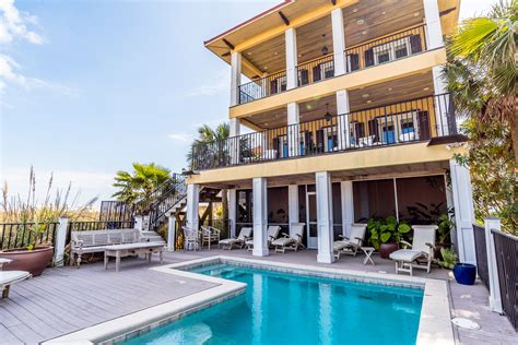 Gulf shores al real estate. Browse 927 homes for sale in Gulf Shores, AL. View properties, photos, nearby real estate with school and housing market information. The inventory of homes for sale in Gulf Shores, AL between February 2024 and March 2024 increased by 14.7%. 