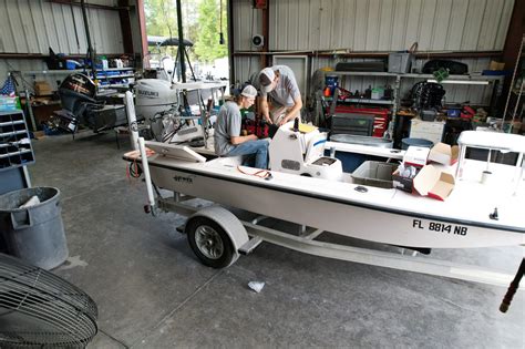 Having a boat can be a great way to relax and enjoy the outdoors, but it also comes with its own set of maintenance needs. If you’re looking for a reliable mobile marine repair service, you’ll want to make sure you’re choosing the right one...