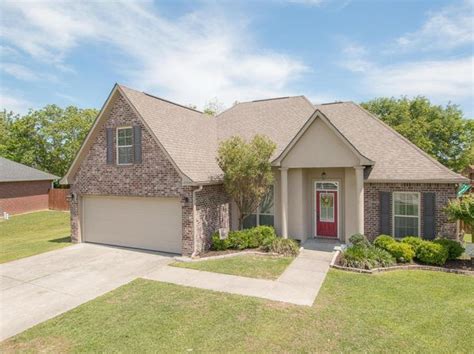 Gulfport ms homes for sale. 3 beds 2 baths 1,751 sq ft 9,147 sq ft (lot) 2323 Middlecoff Dr, Gulfport, MS 39507. ABOUT THIS HOME. College Park, MS home for sale. Welcome to your coastal oasis! This updated home, steps from the beach and Anniston Elementary School, features 3 bedrooms, 2 bathrooms, and 2 living areas with an open floor plan. 