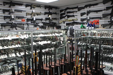 Gun World, 2412 W Magnolia Blvd, Burbank, CA, Sporting …