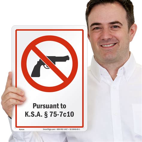 Gun law in kansas. Missouri passed a law in 2021 that makes federal gun restrictions illegal in the state and bars officials from enforcing laws that would "infringe" upon the right to "bear arms." It also allows ... 
