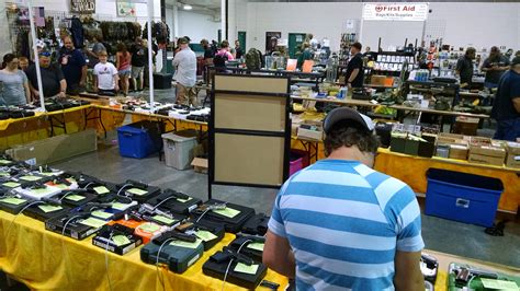 If you are a gun collector, or are a hunting enthusiast, the gun show at the KCI Expo Center in Kansas City, MO is a great place to spend some time. RK Sho. RK Gun Show Kansas City 2023 is held in Kansas City MO, United States, from 10/21/2023 to 10/21/2023 in KCI Expo Center.. 
