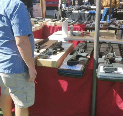 Gun show san tan valley. California is a geographically diverse state characterized by a variety of landforms. Some major landforms in California are the Yosemite Half Dome, the San Francisco Bay, Death Va... 