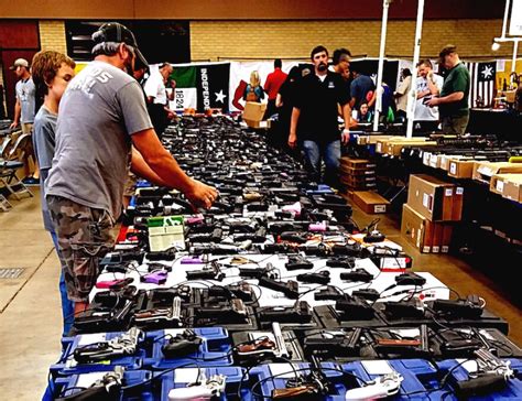 Gun shows in houston texas. May 4, 2024 · Description. The Pasadena Gun & Knife Show will be held next on Jun 15th-16th, 2024 with additional shows on Jul 13th-14th, 2024, Aug 10th-11th, 2024, Sep 14th-15th, 2024, Oct 5th-6th, 2024, Nov 2nd-3rd, 2024, and Dec 7th-8th, 2024 in Pasadena, TX. This Pasadena gun show is held at Pasadena Convention Center and hosted by High Caliber Gun ... 