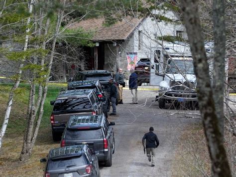 Gunfire on Maine interstate injures 2; person in custody