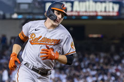 Gunnar Henderson leads Orioles to 14-1 drubbing of Yankees with 4 hits, 2 homers in first 4 innings