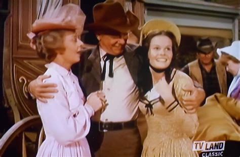Durham Bull: Directed by Harry Harris. With James Arness, Dennis Weaver, Milburn Stone, Amanda Blake. Little Bit and his grandpa, from Texas, are passing through Dodge after buying a breeding bull. When they meet Silva, someone grandpa considers a "fooler", they have their hands full making it back with their stock and their lives.. 