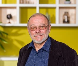 Gunter senft max planck biography