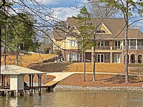 Guntersville lake homes for sale. Explore the homes with Newest Listings that are currently for sale in Guntersville, AL, where the average value of homes with Newest Listings is $150,000. ... Brokered by LAKE GUNTERSVILLE REAL ... 