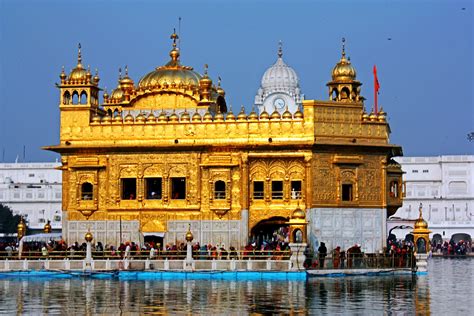 Gurdwara golden temple amritsar. Guru Arjan Dev Niwas. Live Location. Phone +91 (183) 255 3957, 58, 59. eMail info@sgpc.net. Website www.sgpc.net. This building is situated at the entrance to the main sarai area. It houses a branch of Punjab & Sind Bank, a post office. The main booking counter for all accommodations is situated here. Location. 