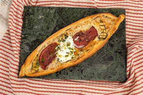 Gurme Pide & Lahmacun, Istanbul Online Sipariş, Menü, Fiyatları.