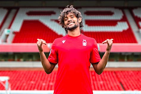 Gustavo Scarpa: Nottingham Forest midfielder on …