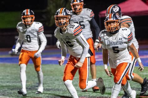 Gutsy playcalling pushes Los Gatos to CCS Division I semifinal victory at St. Ignatius: ‘Shoot, we’re going to play to win’