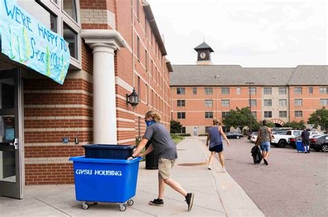 16 Apr 2020 ... ... move in? Great news! Move in is a very streamlined process with students and staff on hand ready to help make your transition to Grand .... 
