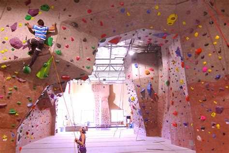 Gym with rock climbing. Things To Know About Gym with rock climbing. 