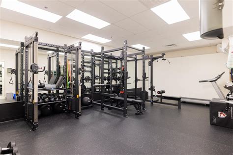 Gyms in Las Vegas NV at Pecos & Russell EōS Fitness