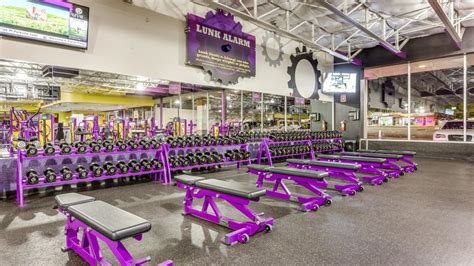 Gyms in dallas texas. Your local gym in Dallas (Forest Lane), TX. Starting as low as $10 a month. Enjoy free fitness training, flexible hours, and a clean, welcoming Judgement Free Zone. Join now! ... About Planet Fitness. My Account. English. Search. Dallas (Forest Lane), TX. Club info. 11835 Greenville Ave. Dallas, TX 75243. United States. Get Directions (469) 884 ... 