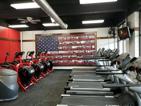 Gyms in grand rapids. Individual memberships are only $35 per month — with no contract — and personal training packages are available based on availability. Currently, The Gym hours are 5 am – 9 pm, 7 days per week. For more information about weight training and sports nutrition from the experts at The Gym, call us directly at 616.216.2501. Probiotics. 