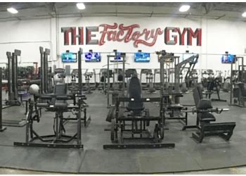 Gyms in louisville ky. Specialties: The Crunch gym in Fern Creek fuses fitness and fun with certified personal trainers, awesome group fitness classes, a "no judgments" philosophy, and gym memberships starting at $9.99 a month. Come check us out today and see how we keep it So Fresh & So Clean! Established in 1989. Of all the great histories of all the great health clubs, Crunch's begins rather inauspiciously: in a ... 