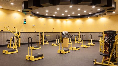 Gyms in lubbock. Oct 13, 2022 ... A recent permit filed with the Texas Department of Licensing and Regulation shows that a new Metric Fitness location is coming to Lubbock. 