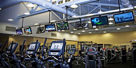 Gyms in myrtle beach. Coming to the Aquatic and Fitness Center can be a family activity, too! We have a supervised Child Watch Area for your young ones while you enjoy your ... 