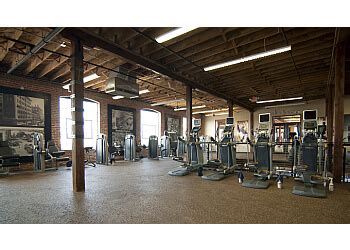Gyms in norfolk va. Find an apartment for rent with a gym in Norfolk, VA and enjoy convenient fitness center access without monthly fees. Skip the rush hour commute and explore a selection of strength, cross-fit, and cardio equipment within your building. Whether you choose to lift in the fitness studio or stretch in the yoga room, apartment gyms can be great for ... 