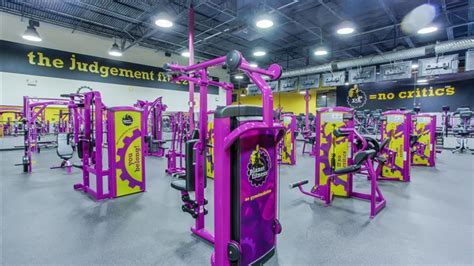 Gyms in orlando florida. This ORLANDO gym has group fitness classes, weight room, cardio equipment & more! ... ORLANDO, FL 32812 Phone: (407) 381-3133 ... 