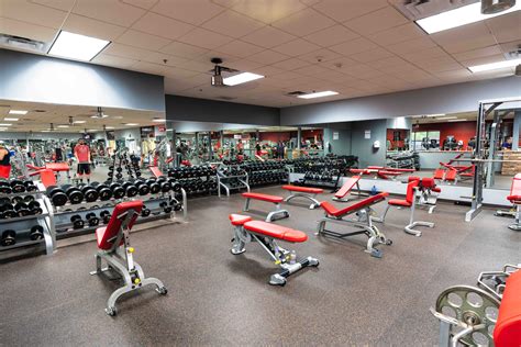 Gyms in scottsdale. DC Ranch Village DC Ranch Village DC Ranch Village is located off N. Thompson Peak Parkway, nestled up against the McDowell Mountain and plenty of hiking trails. This stunning Spanish-style architecture is certainly eye-catching for passers-by and is just as beautiful on the inside. This Village location has a separate and spacious tennis center up the road, traditional & hot yoga studios and ... 