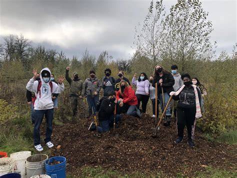 Habitat Restoration — Willamette Riverkeeper - raincitystudios.com