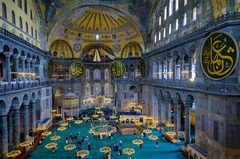 Hagia Sophia is Built | Religion and Philosophy - EBSCO - wintechmobiles.com