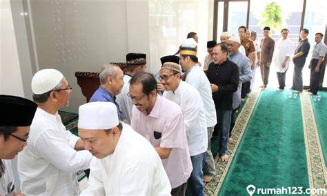 halal bihalal adalah acara - raincitystudios.com