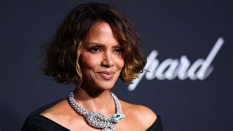 Halle Berry, 59, swears by creatine for reducing menopausal brain fog ... - balustradellc