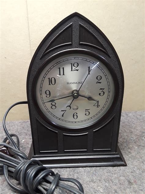 HAMMOND "RAVENSWOOD" electric clock (#2) Collectors Weekly