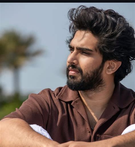 Hamza Malik Biography: Songs, Age, Net Worth, Height, Parents, Awards ... - balustradellc