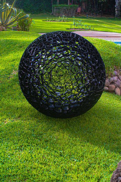 Handcrafted Metal Sculptures for Home and Garden - raincitystudios.com
