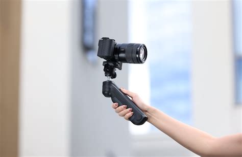 Handheld Vlogging Tips: Master Smooth, Engaging Videos - ULANZI - balustradellc
