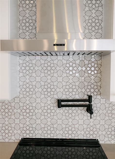 Handpainted Sintra Kitchen Backsplash - Fireclay Tile - muktibox.com