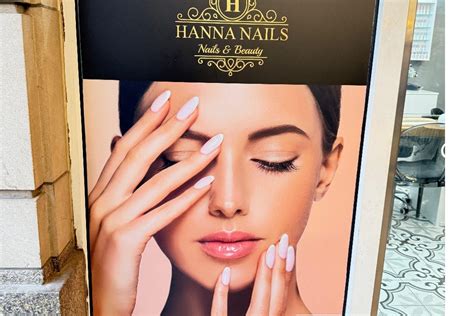 HANNA nails & beauty salon (@) Instagram. 