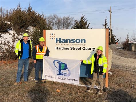 HANSON AGGREGATES MIDWEST LLC in Columbus, OH