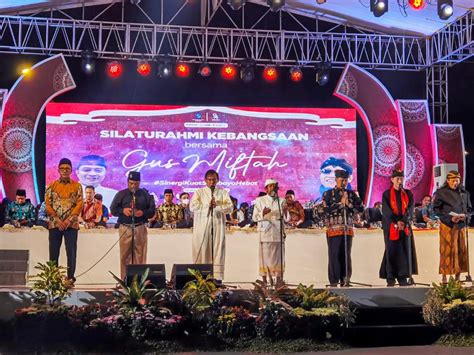 Hari 26 – Silaturahmi - KUA KECAMATAN SRONO - balustradellc