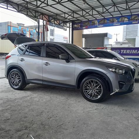 Hasil Modifikasi Mazda CX30 dengan Velg HSR R19 - balustradellc
