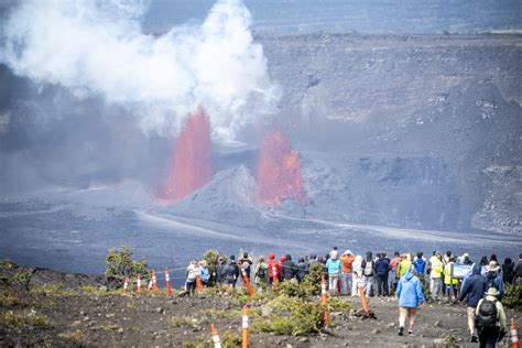 Hawaii's Kilauea volcano erupts, prompts ashfall warning - MSN - balustradellc