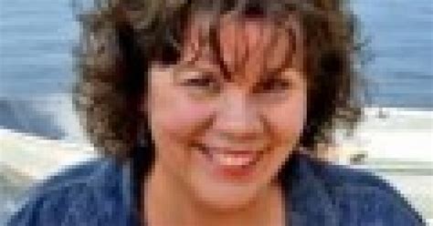 HAYAT BİR KUMSALDIR / CLAIRE COOK. 