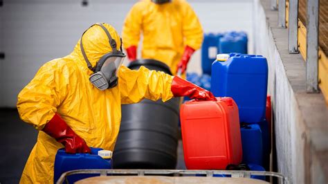 Hazmat Logistics | Hazardous Material Shipping Experts | Life Couriers - balustradellc