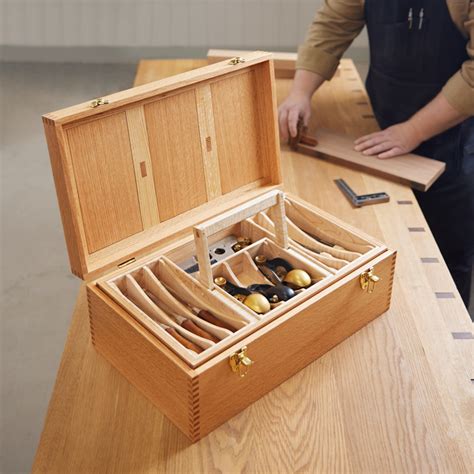 Heirloom Tool Tote Woodworking Plan - balustradellc