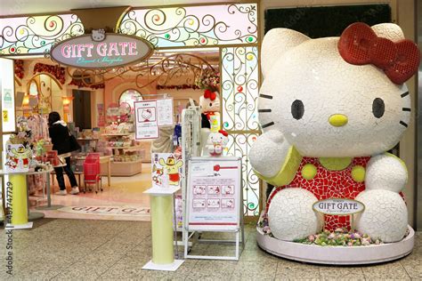 HELLO KITTY SANRIO SHOPS IN TOKYO. SUNSHINE CITY …