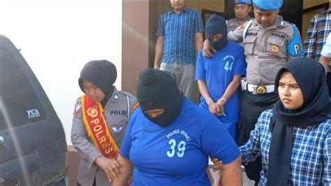 HENTAI THREESOME SMA ngesex & film arthouse unik penjualan meningkat 233 cerita epik Hot dancer unik menyeramkan sebelum FOMC image 1