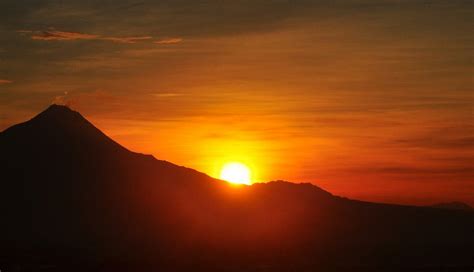 Hiking Merapi Volcano For Sunrise - Time Travel Bee - balustradellc