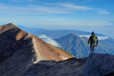 Hiking to Mount Agung, The Spiritual Peak of Bali - balustradellc